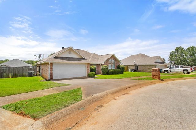 265 Crestview Lane, Jacksonville, TX 75766