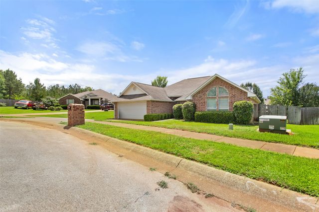 265 Crestview Lane, Jacksonville, TX 75766