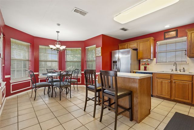 265 Crestview Lane, Jacksonville, TX 75766
