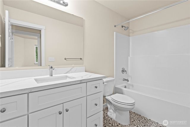 17804 Clear Lake Boulevard SE, Yelm, WA 98597