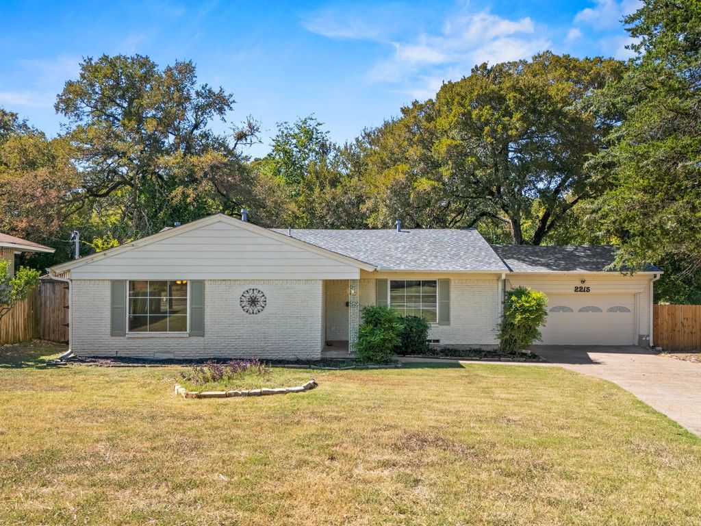 2215 Mack Lane, Dallas, TX 75227