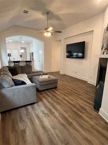 1812 Horseshoe Lane, Van Alstyne, TX 75495