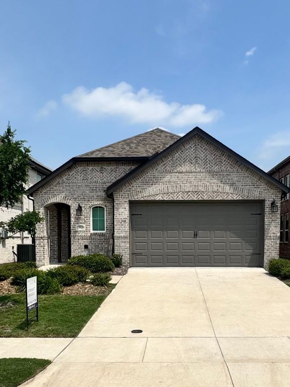 1812 Horseshoe Lane, Van Alstyne, TX 75495