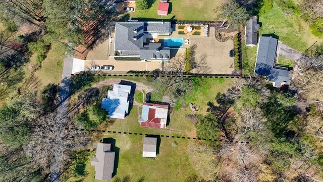 112 Barnesdale Terrace, Woodstock, GA 30188