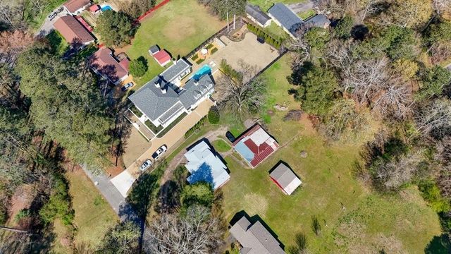 112 Barnesdale Terrace, Woodstock, GA 30188