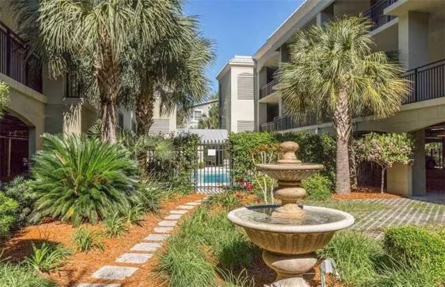150 Salt Air Drive 219, St Simons Island, GA 31522