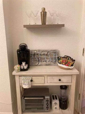 150 Salt Air Drive 219, St Simons Island, GA 31522