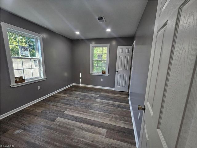 1405 Douglas Street, Winston-salem, NC 27105
