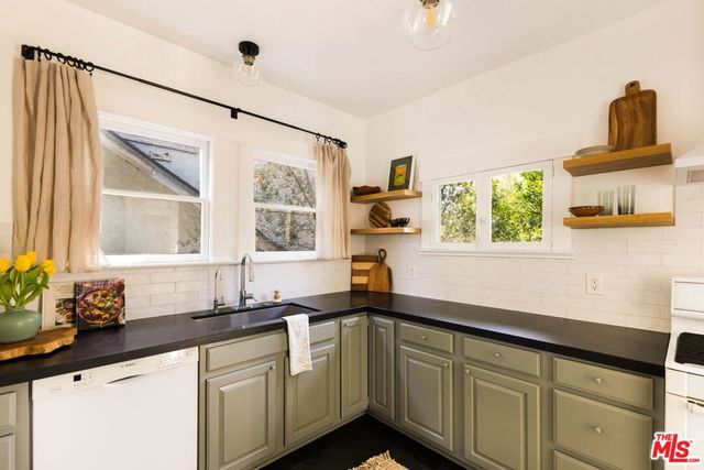2150 Marathon Street, Los Angeles, CA 90026