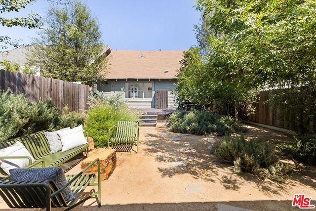 2150 Marathon Street, Los Angeles, CA 90026
