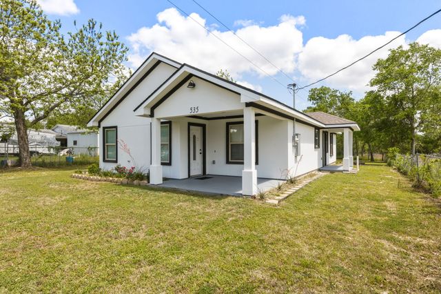 535 S Belknap Street, Mexia, TX 76667