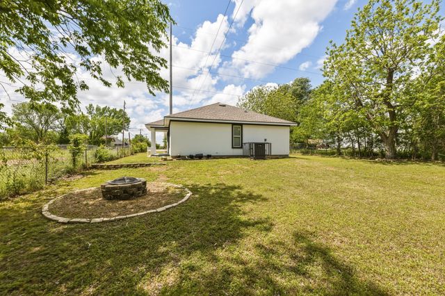 535 S Belknap Street, Mexia, TX 76667