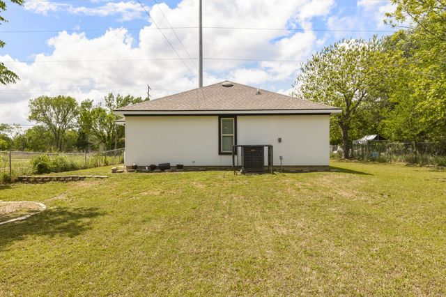 535 S Belknap Street, Mexia, TX 76667