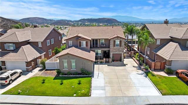 27488 Murrieta Oaks Avenue, Murrieta, CA 92562