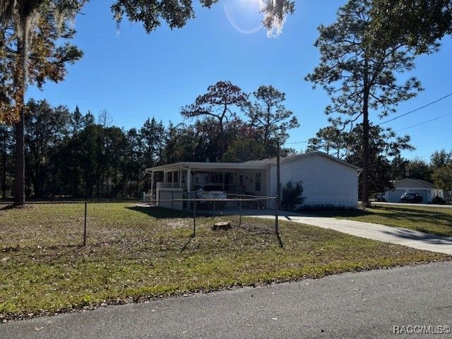 10046 W Montyce Court, Crystal River, FL 34428