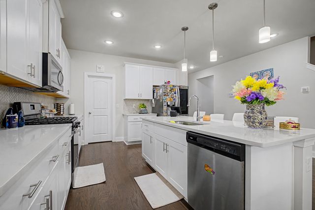 1103 Holland Ridge Way, Lebanon, TN 37090