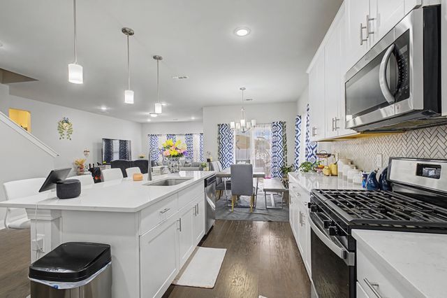 1103 Holland Ridge Way, Lebanon, TN 37090