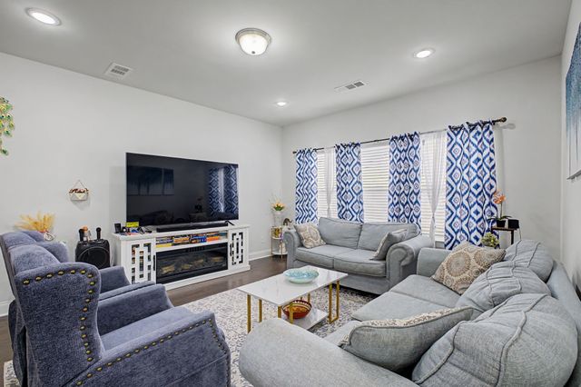 1103 Holland Ridge Way, Lebanon, TN 37090