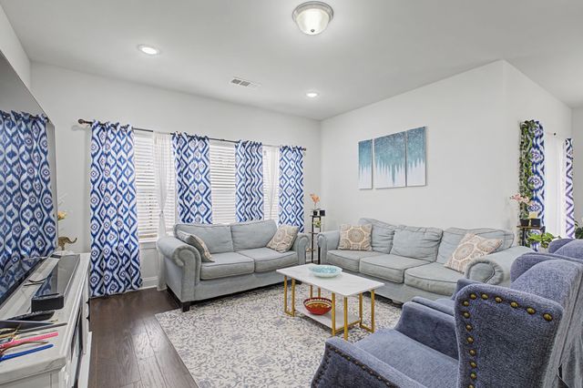 1103 Holland Ridge Way, Lebanon, TN 37090