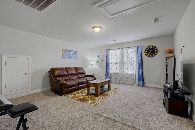 1103 Holland Ridge Way, Lebanon, TN 37090