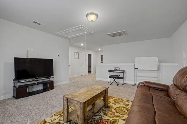 1103 Holland Ridge Way, Lebanon, TN 37090