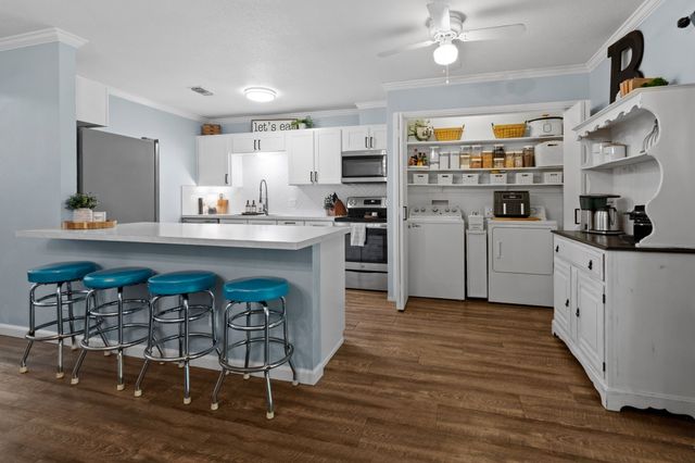 5807 Shady Hill Lane, Arlington, TX 76016