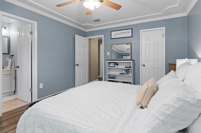 5807 Shady Hill Lane, Arlington, TX 76016