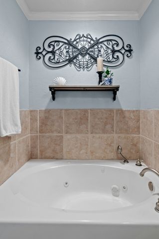 5807 Shady Hill Lane, Arlington, TX 76016