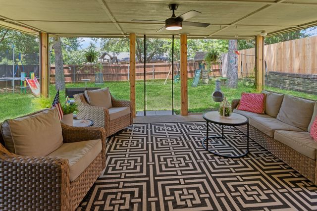 5807 Shady Hill Lane, Arlington, TX 76016