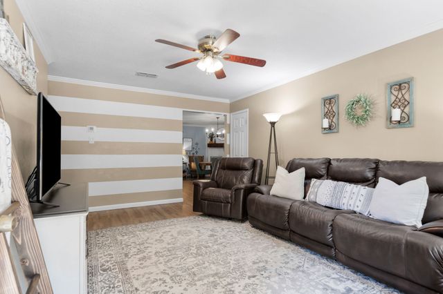 5807 Shady Hill Lane, Arlington, TX 76016
