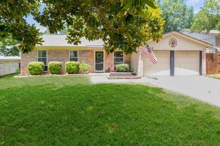 5807 Shady Hill Lane, Arlington, TX 76016