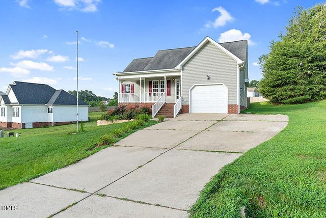 104 Jarrett Bay Lane, Fuquay Varina, NC 27526