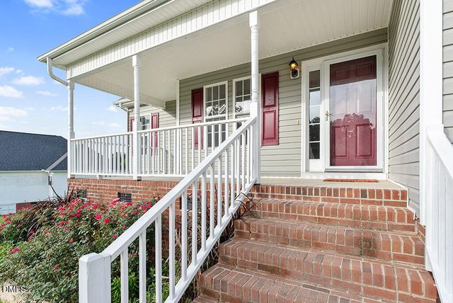 104 Jarrett Bay Lane, Fuquay Varina, NC 27526