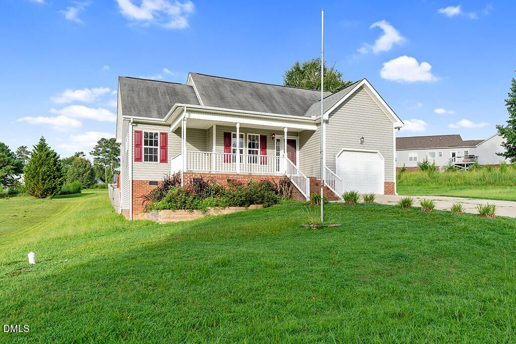 104 Jarrett Bay Lane, Fuquay Varina, NC 27526