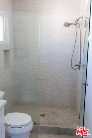 932 W Crestwood Street, San Pedro, CA 90731