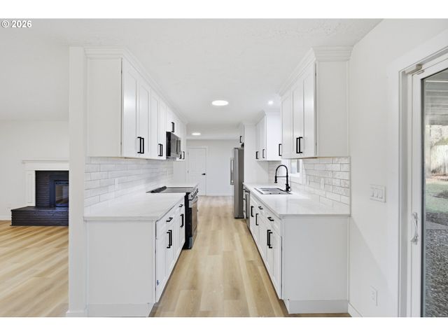 8812 Ne 58TH St, Vancouver, WA 98662