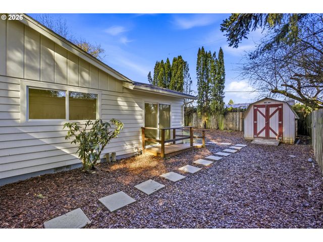 8812 Ne 58TH St, Vancouver, WA 98662