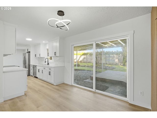 8812 Ne 58TH St, Vancouver, WA 98662