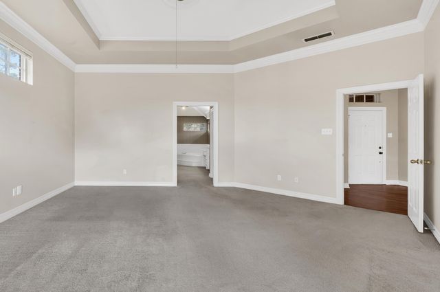 300 Tealwood Dr., Longview, TX 75605