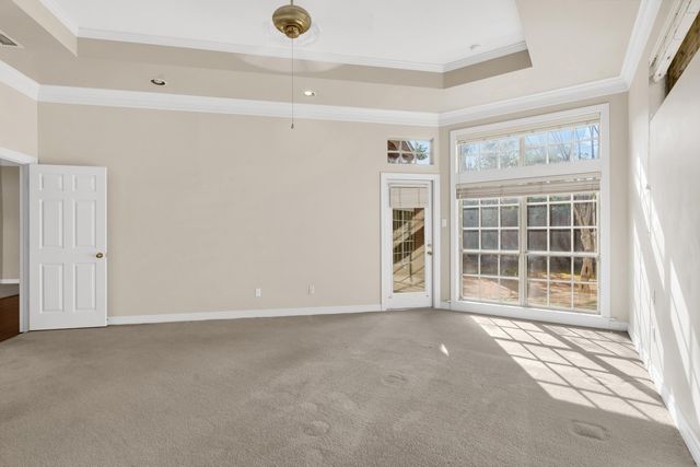 300 Tealwood Dr., Longview, TX 75605