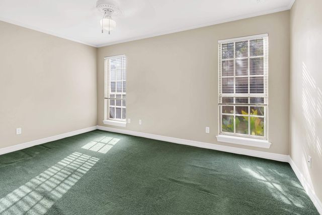 300 Tealwood Dr., Longview, TX 75605