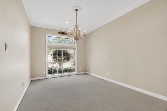 300 Tealwood Dr., Longview, TX 75605