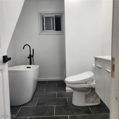 10909 Fortune Avenue, Cleveland, OH 44111