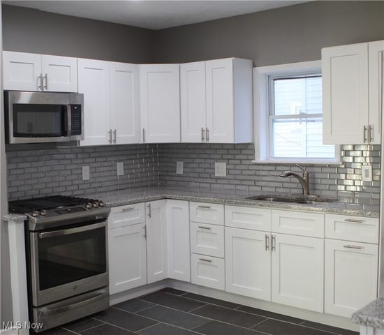 10909 Fortune Avenue, Cleveland, OH 44111