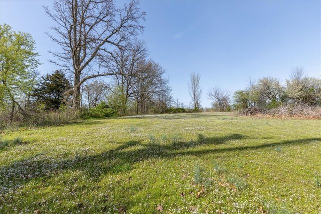 19100 Bill Young Road, Siloam Springs, AR 72761