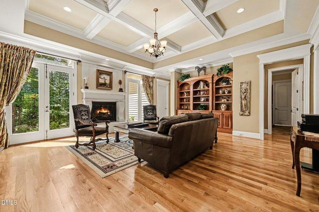 90110 Hoey, Chapel Hill, NC 27517