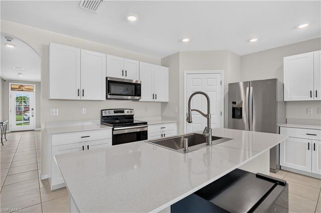 19139 Evergreen RD, Fort Myers, FL 33967