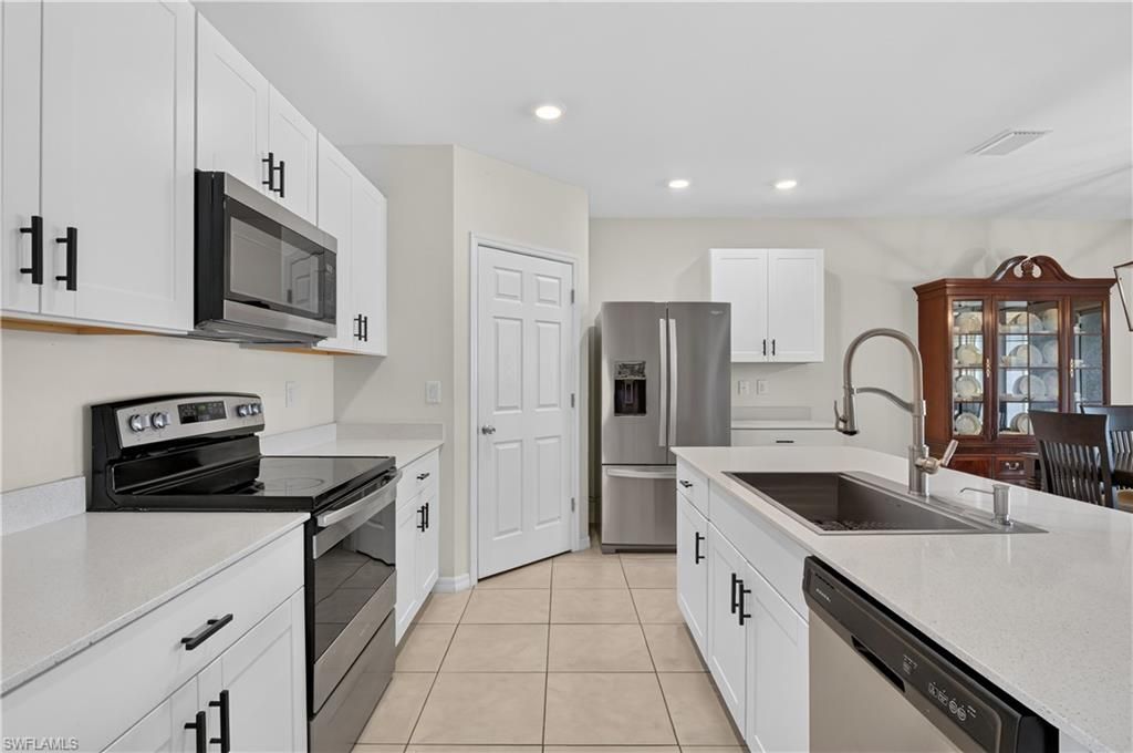 19139 Evergreen RD, FORT MYERS, FL 33967 — photo 4