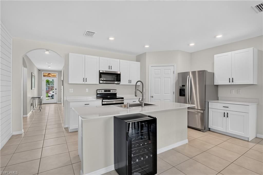 19139 Evergreen RD, FORT MYERS, FL 33967 — photo 5