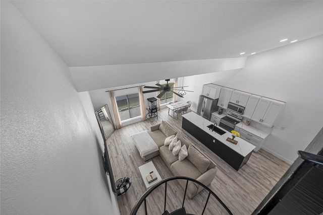 6738 Eastridge Drive 101, Dallas, TX 75231